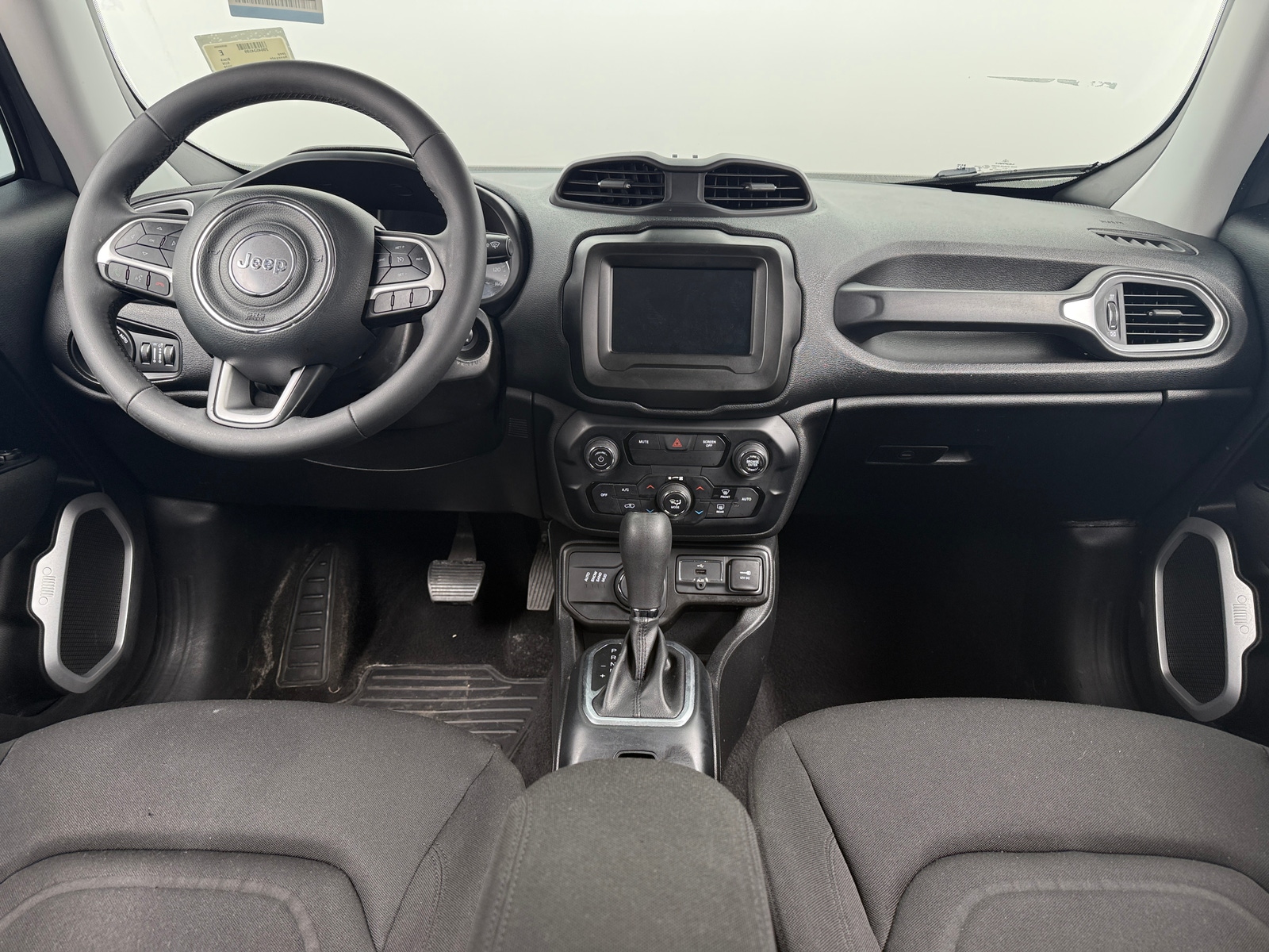 Thumbnail: 2020 Jeep Renegade - 3