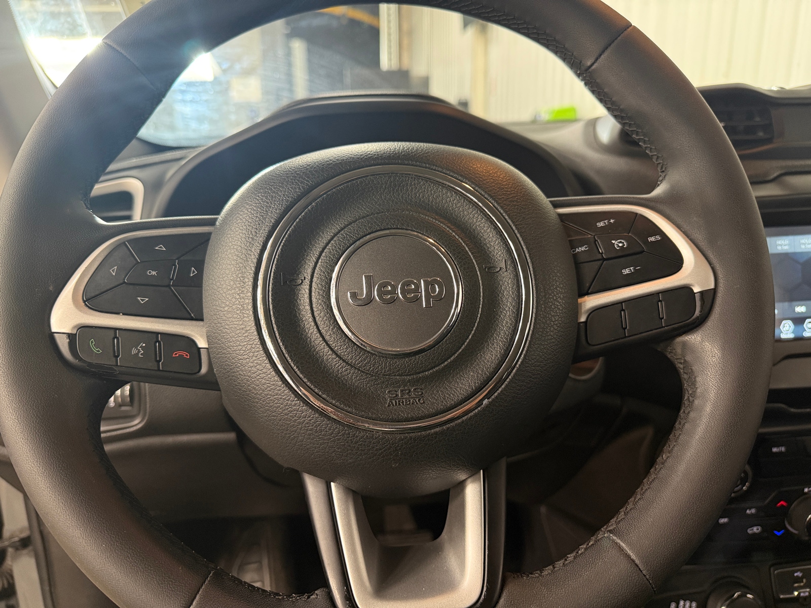 Thumbnail: 2020 Jeep Renegade - 5