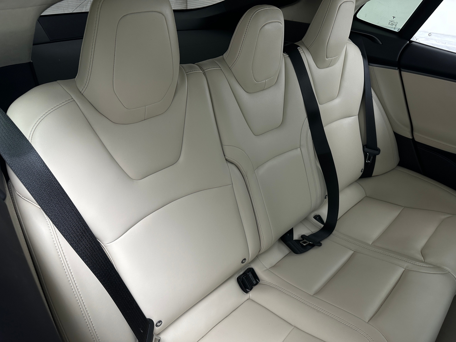 Thumbnail: 2019 Tesla Model S - 5