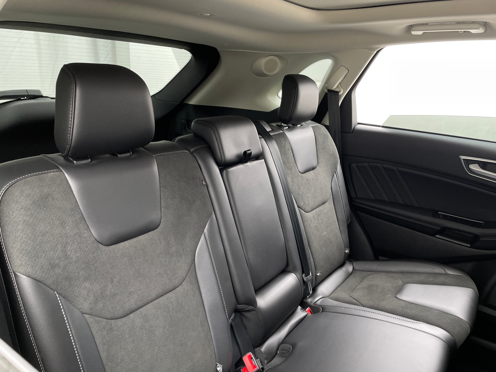 Thumbnail: 2018 Ford Edge - 5