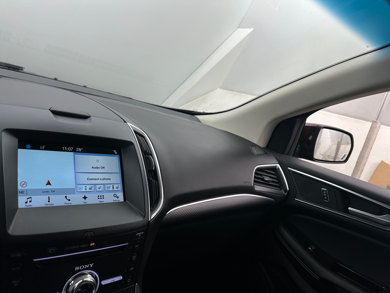 Thumbnail: 2018 Ford Edge - 3