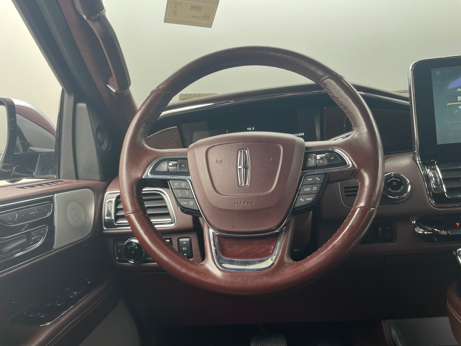 Thumbnail: 2019 Lincoln Navigator - 4