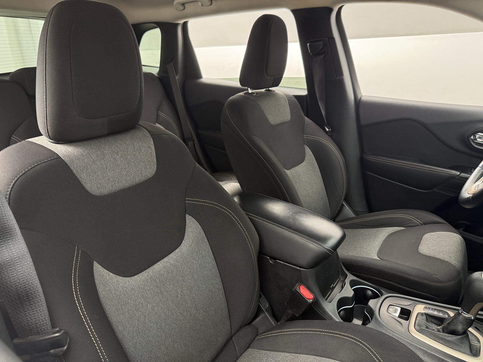 Thumbnail: 2014 Jeep Cherokee - 2