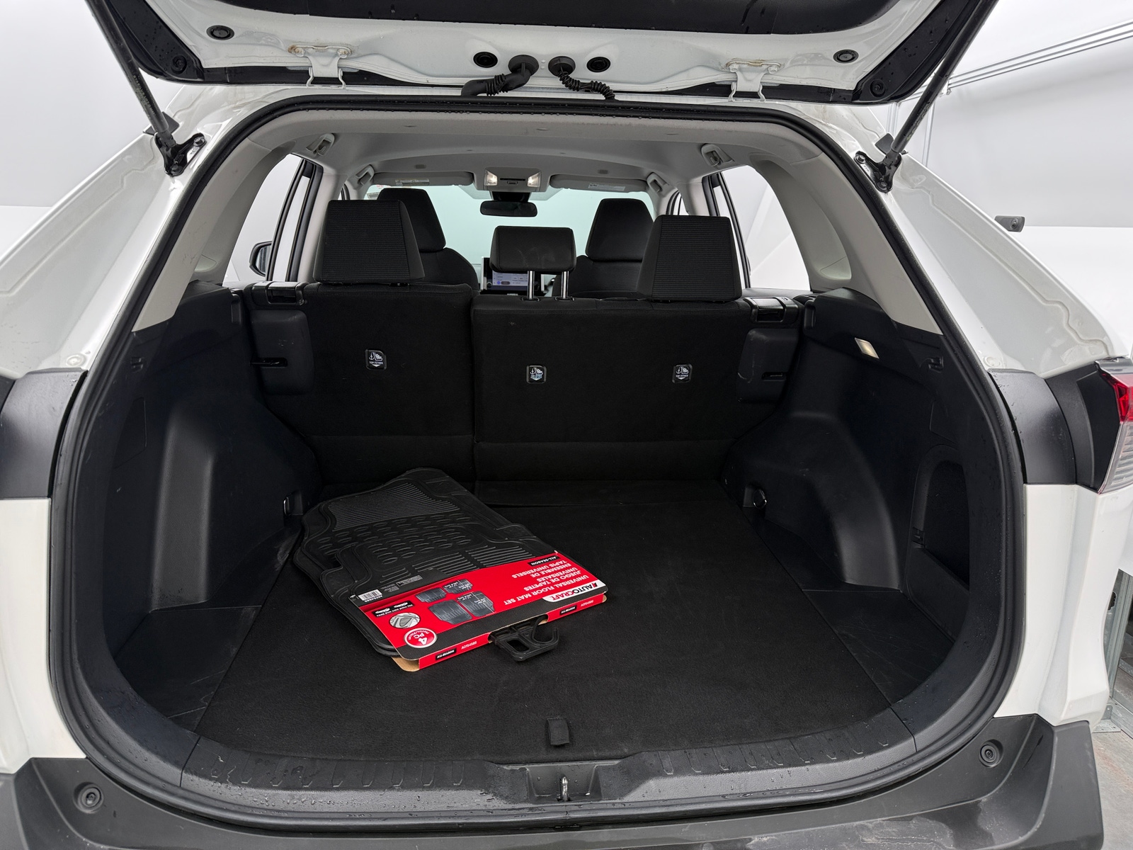 Thumbnail: 2025 Toyota RAV4 - 7