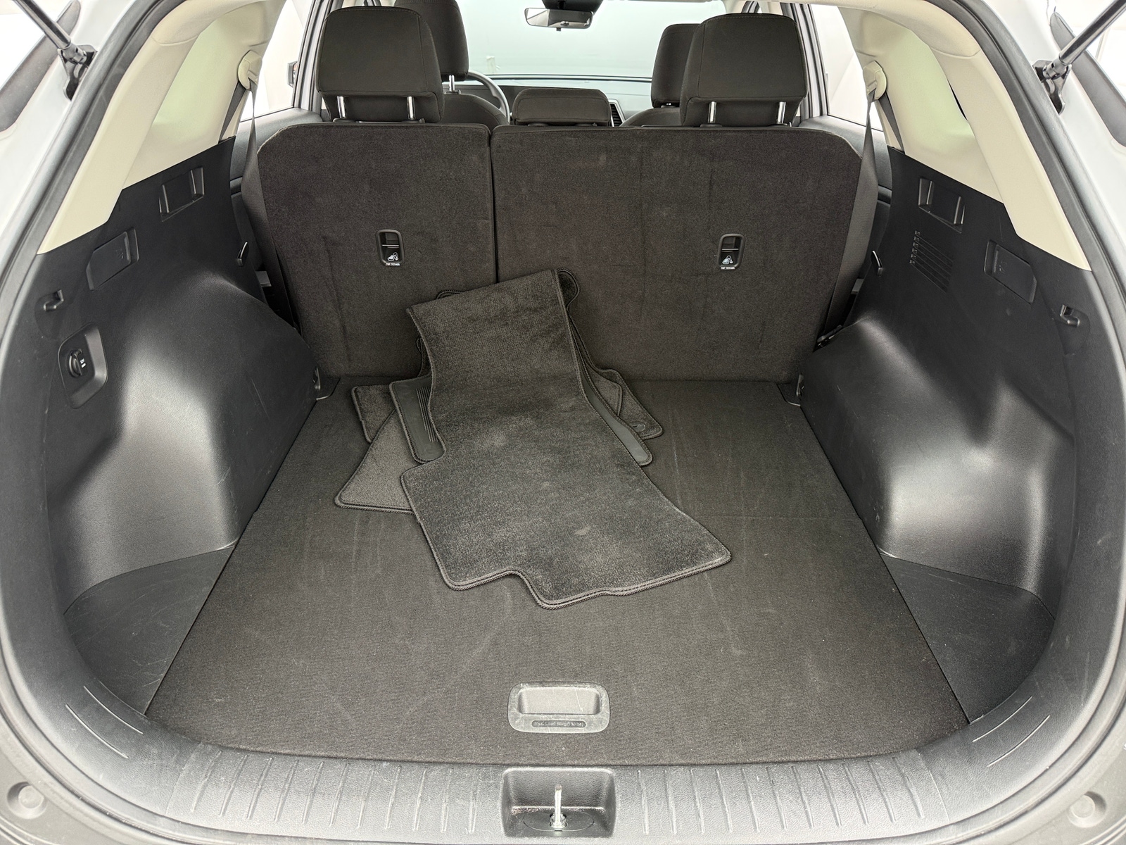 Thumbnail: 2025 Kia Sportage - 7