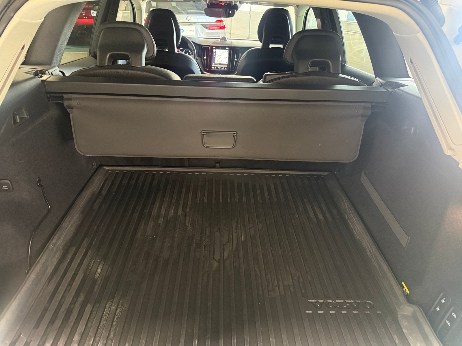 Thumbnail: 2018 Volvo XC60 - 6