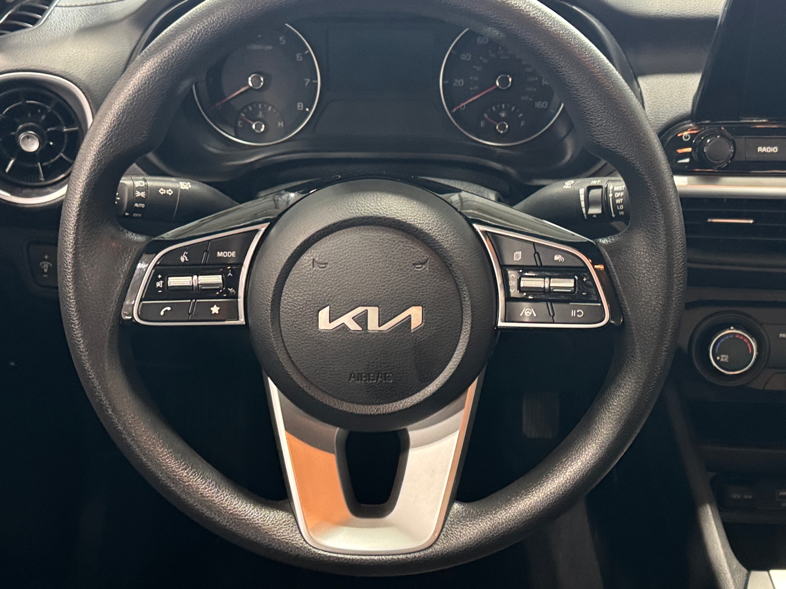 Thumbnail: 2024 Kia Forte - 5