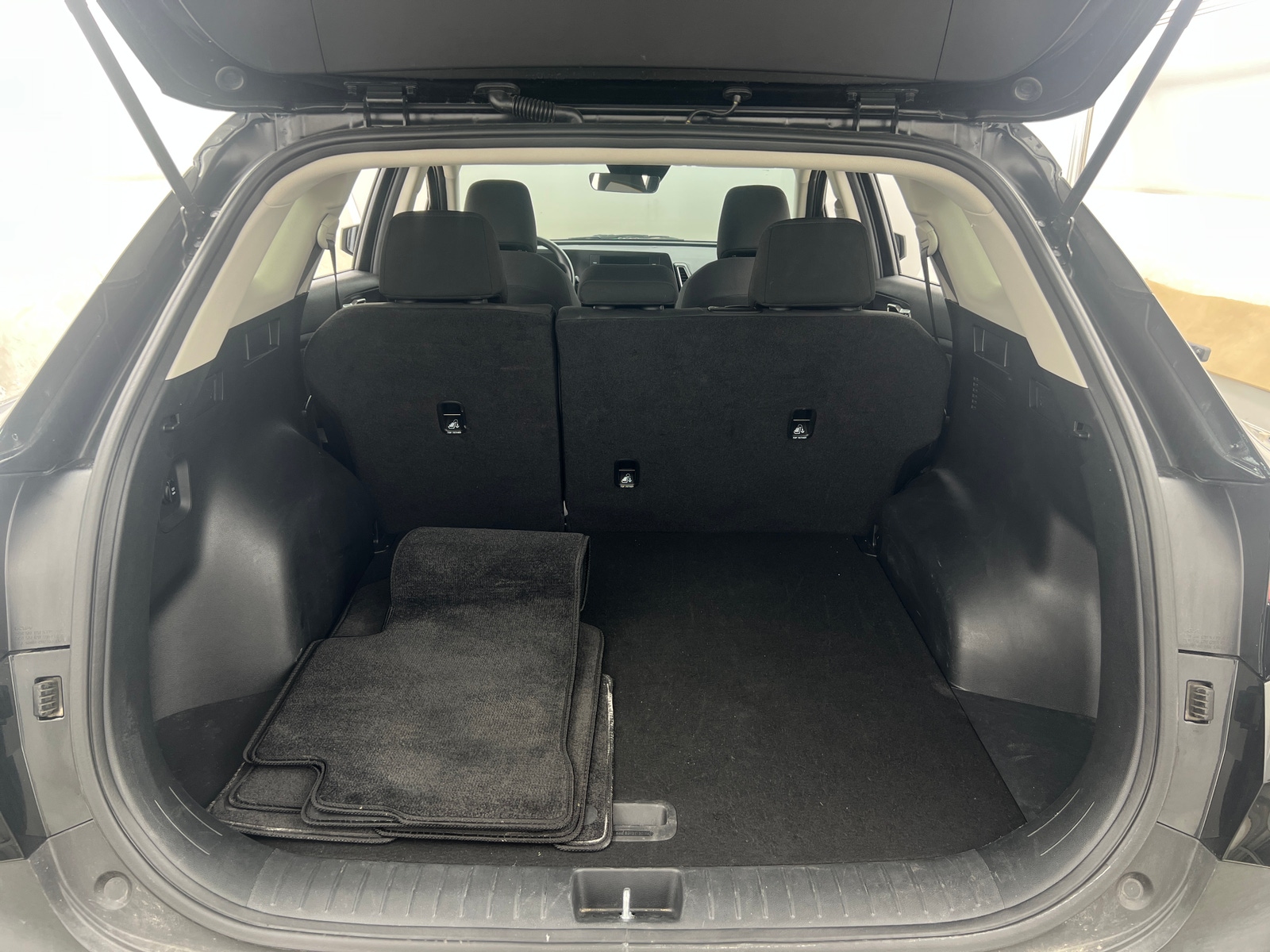 Thumbnail: 2025 Kia Sportage - 7