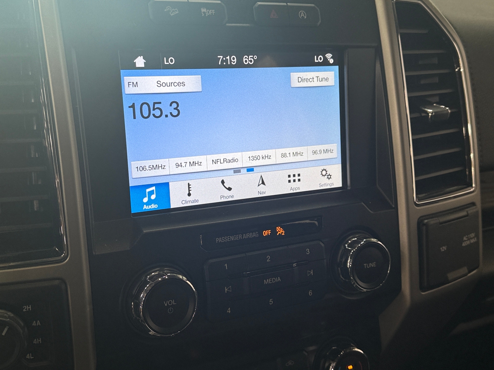 Thumbnail: 2019 Ford Econoline - 3