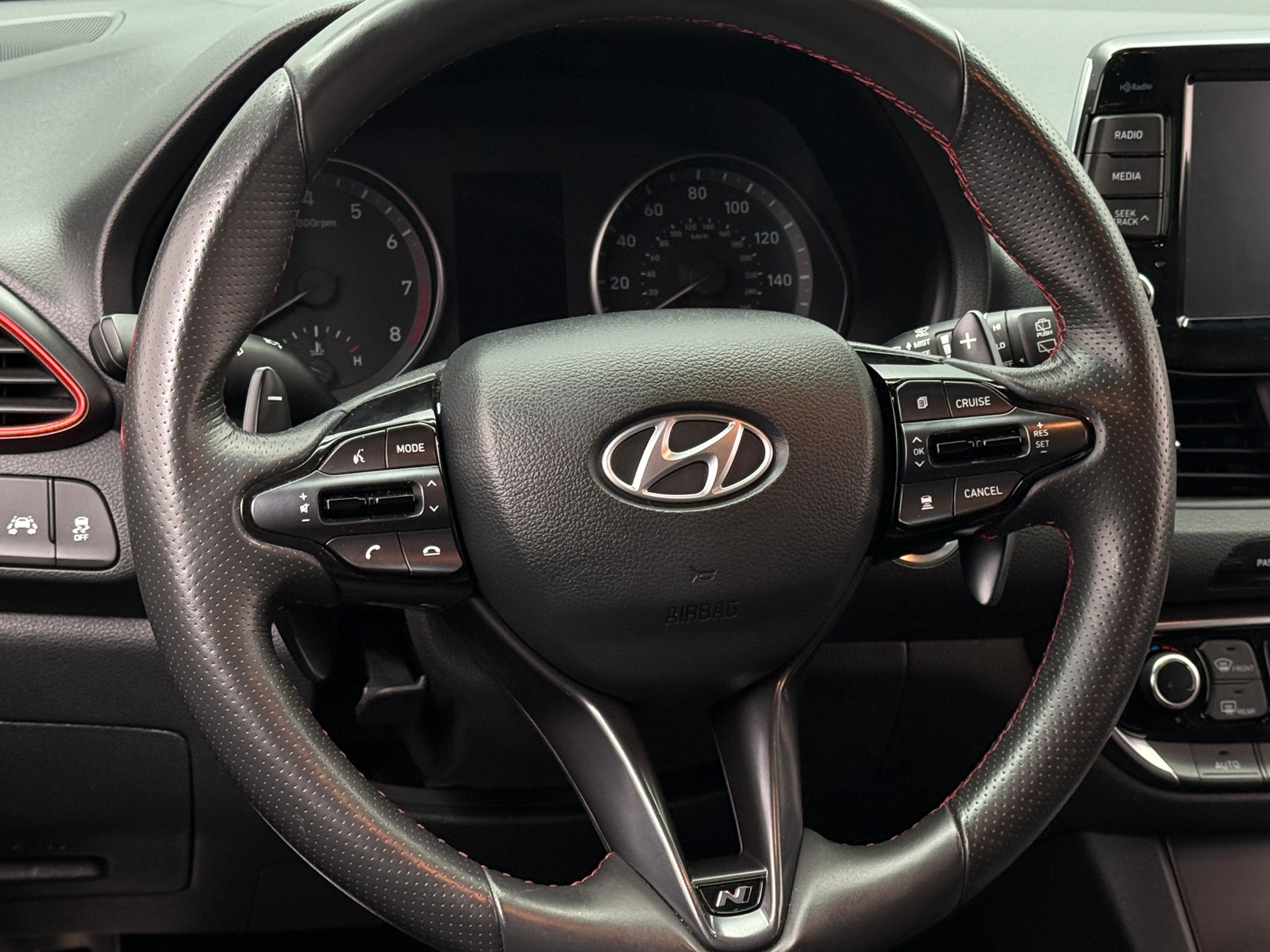 Thumbnail: 2020 Hyundai Elantra - 4