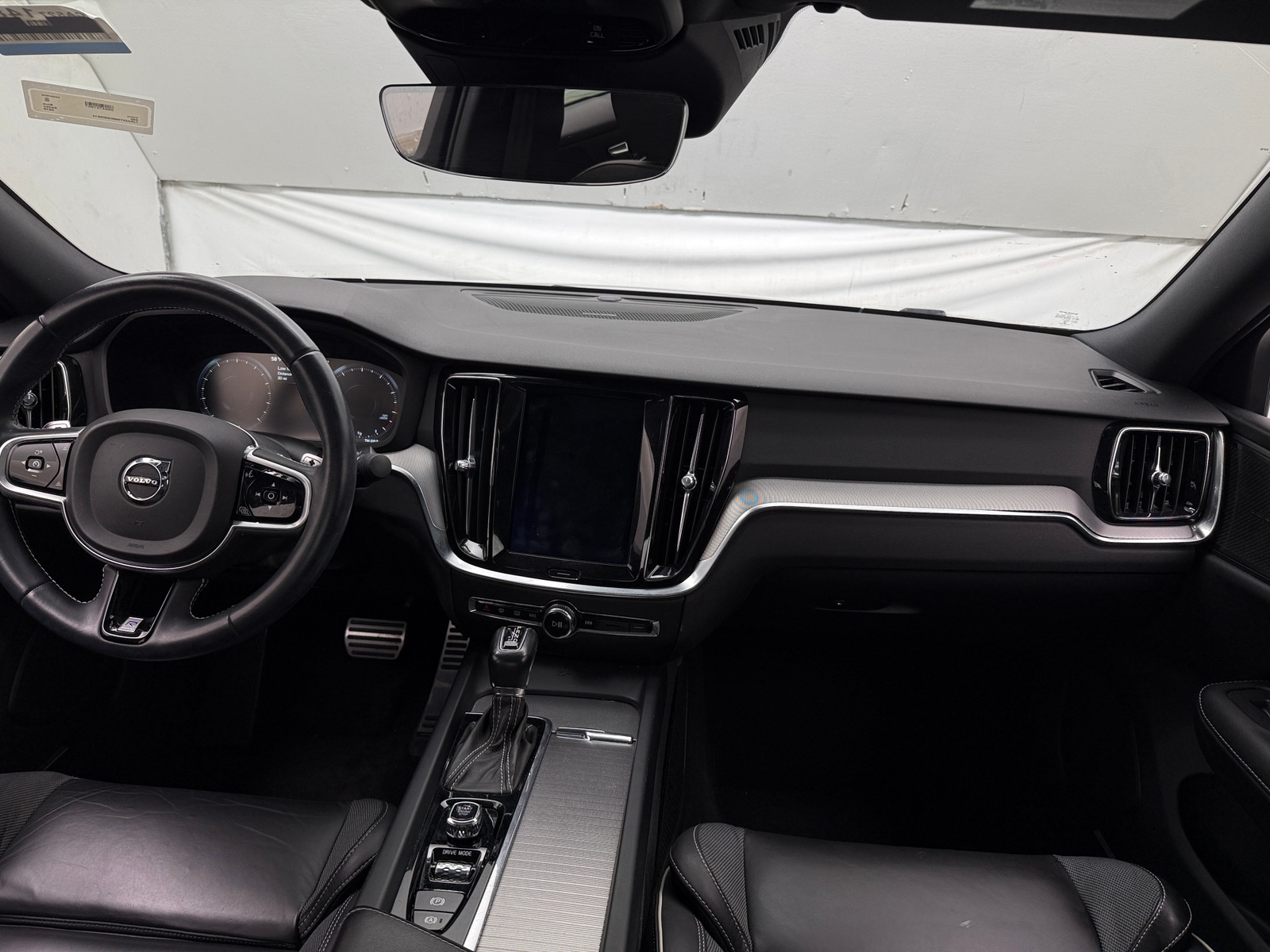 Thumbnail: 2019 Volvo S60 - 2