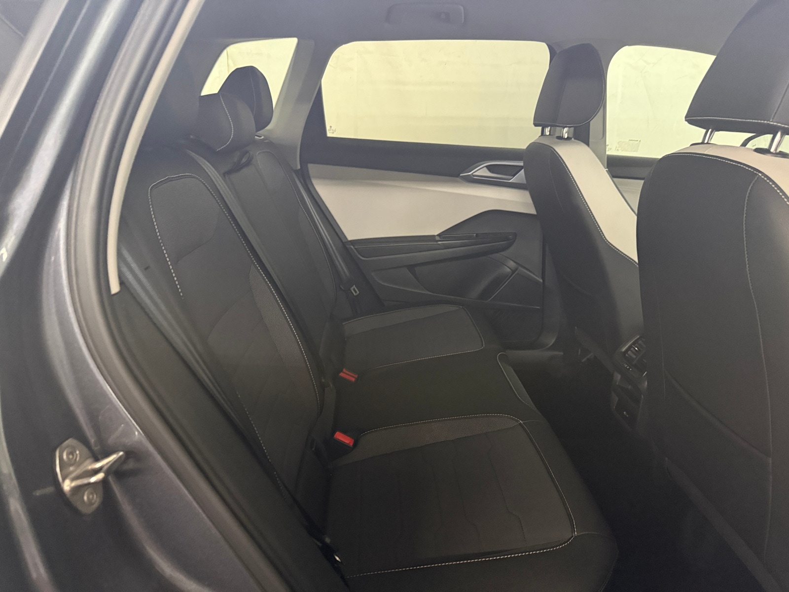 Thumbnail: 2025 Volkswagen Taos - 5