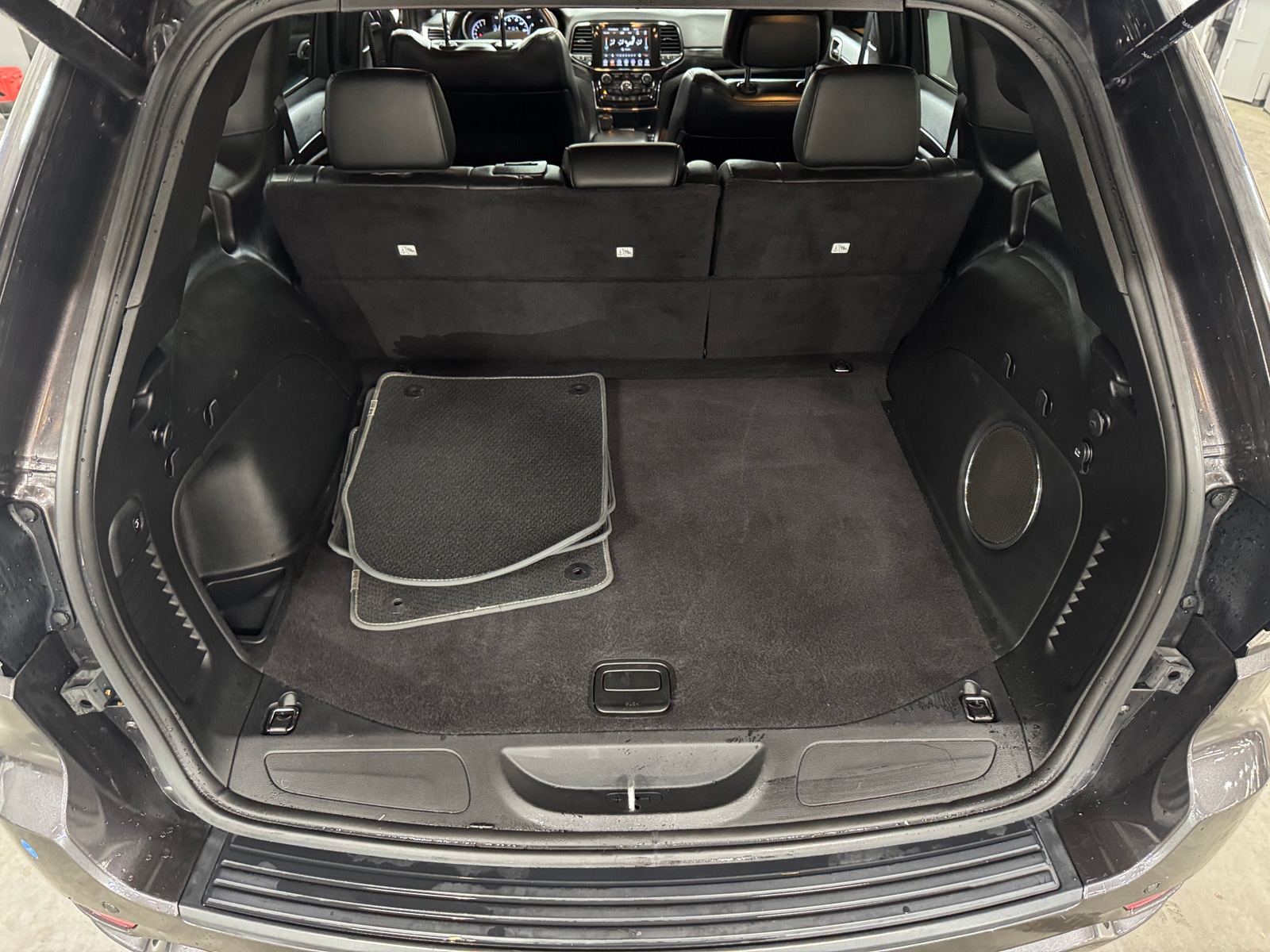 Thumbnail: 2021 Jeep Grand Cherokee - 7