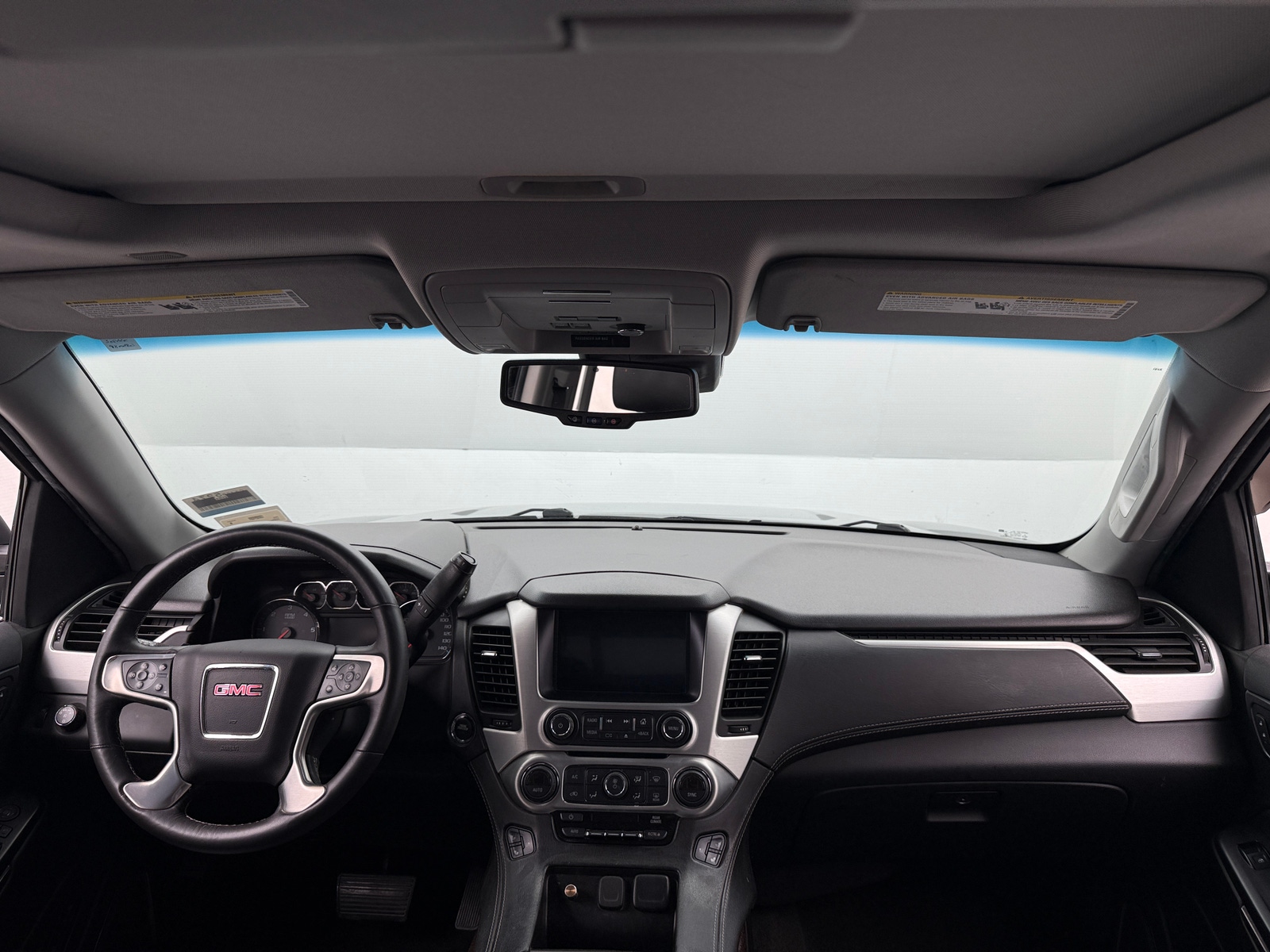 Thumbnail: 2018 GMC Yukon - 3