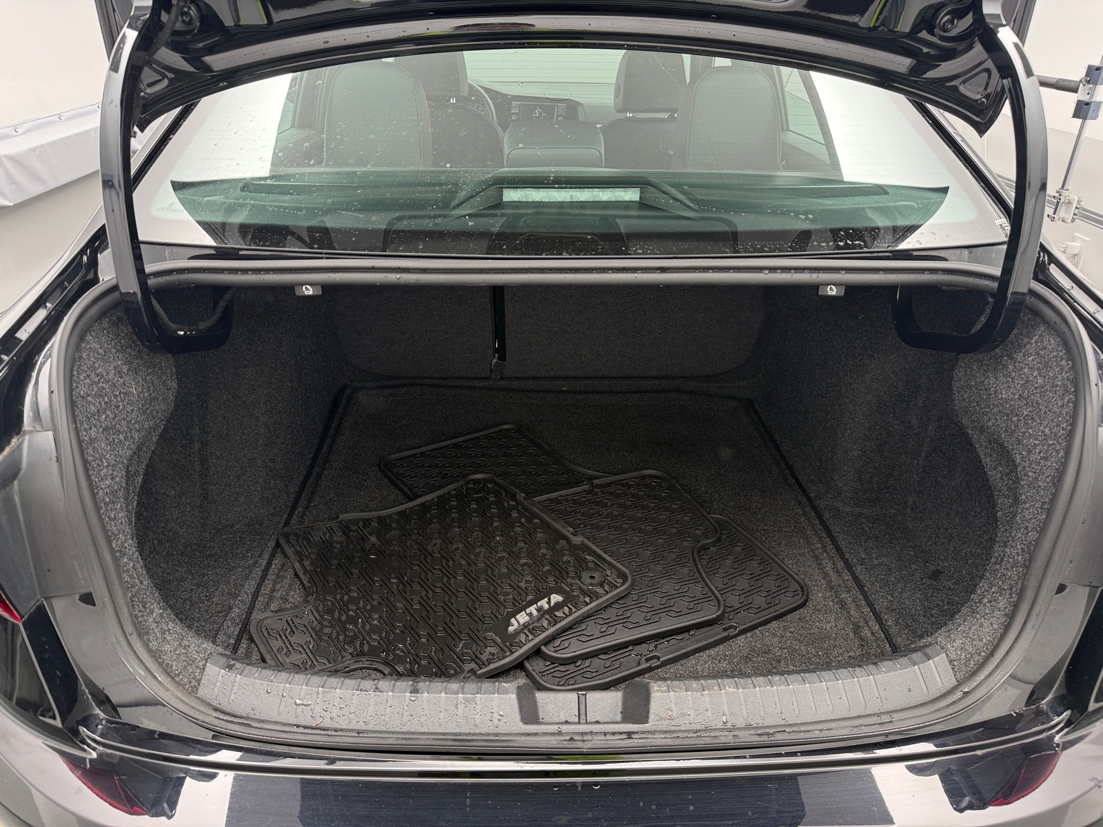 Thumbnail: 2021 Volkswagen Jetta - 6