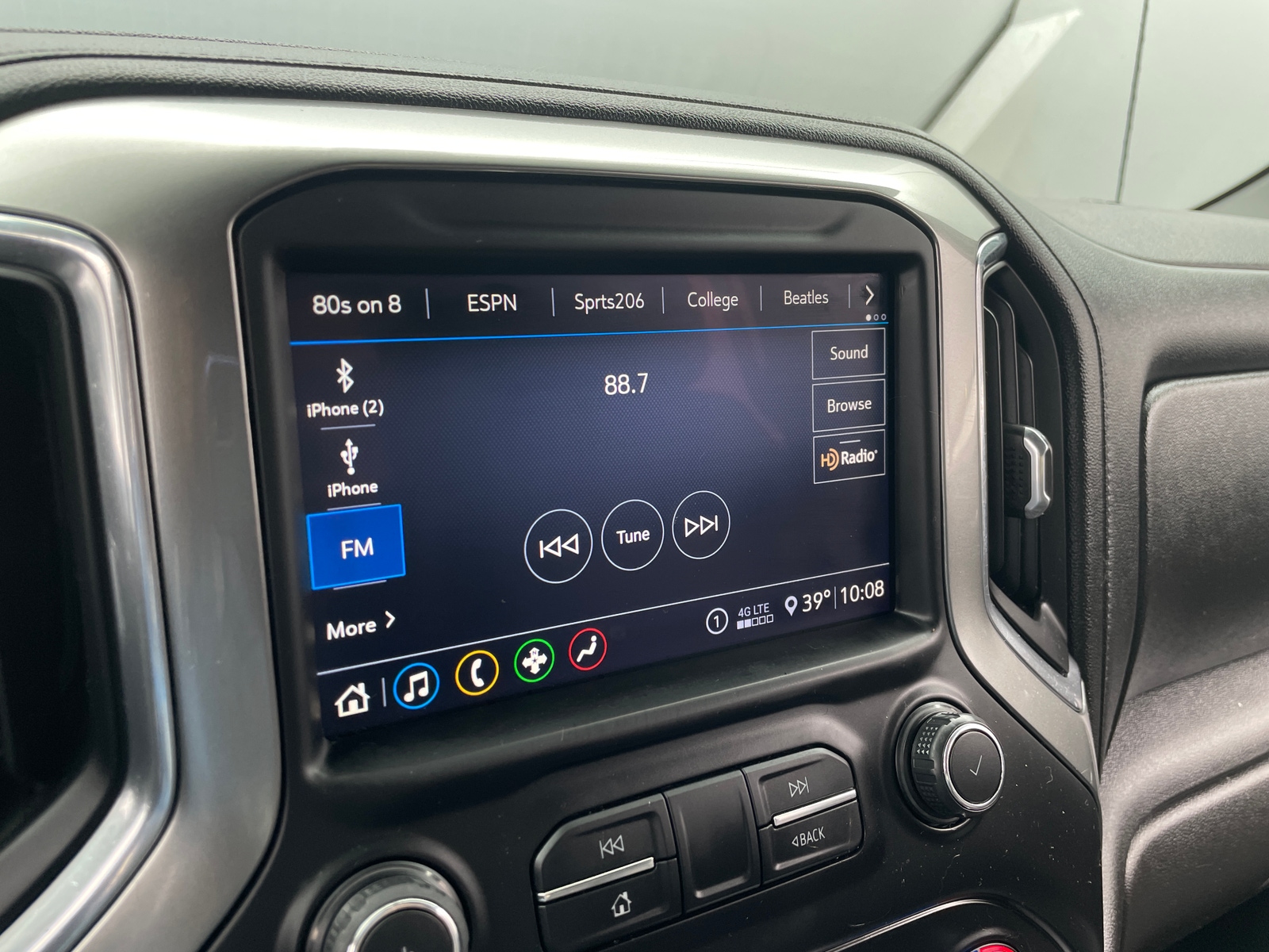 Thumbnail: 2020 Chevrolet Silverado 1500 - 4