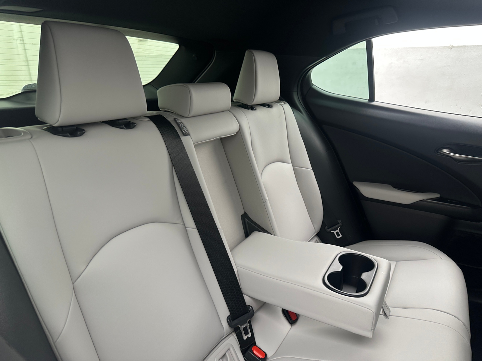 Thumbnail: 2025 Lexus UX - 5