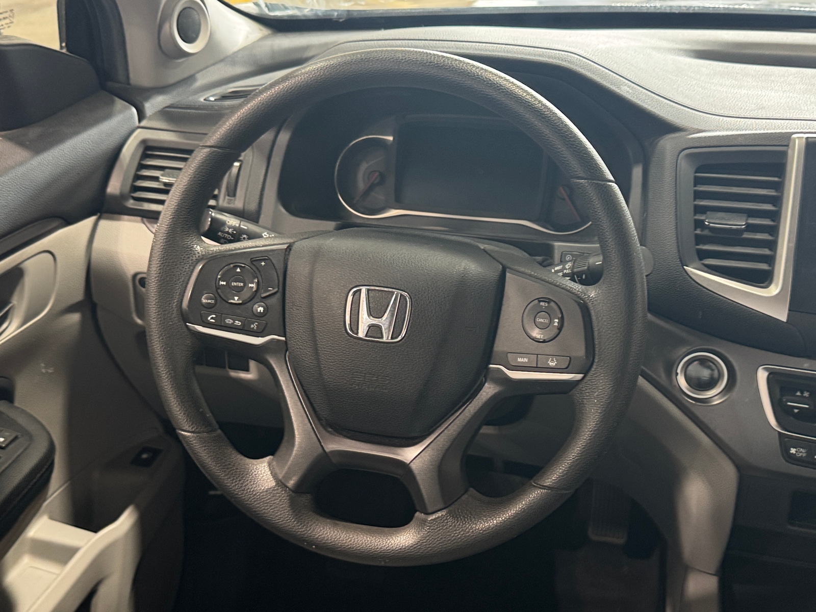 Thumbnail: 2019 Honda Pilot - 5