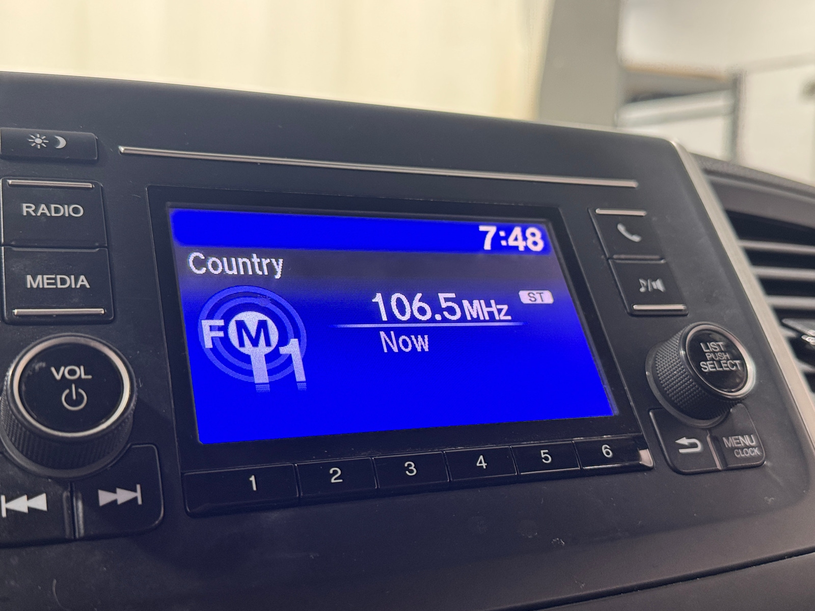 Thumbnail: 2019 Honda Pilot - 4