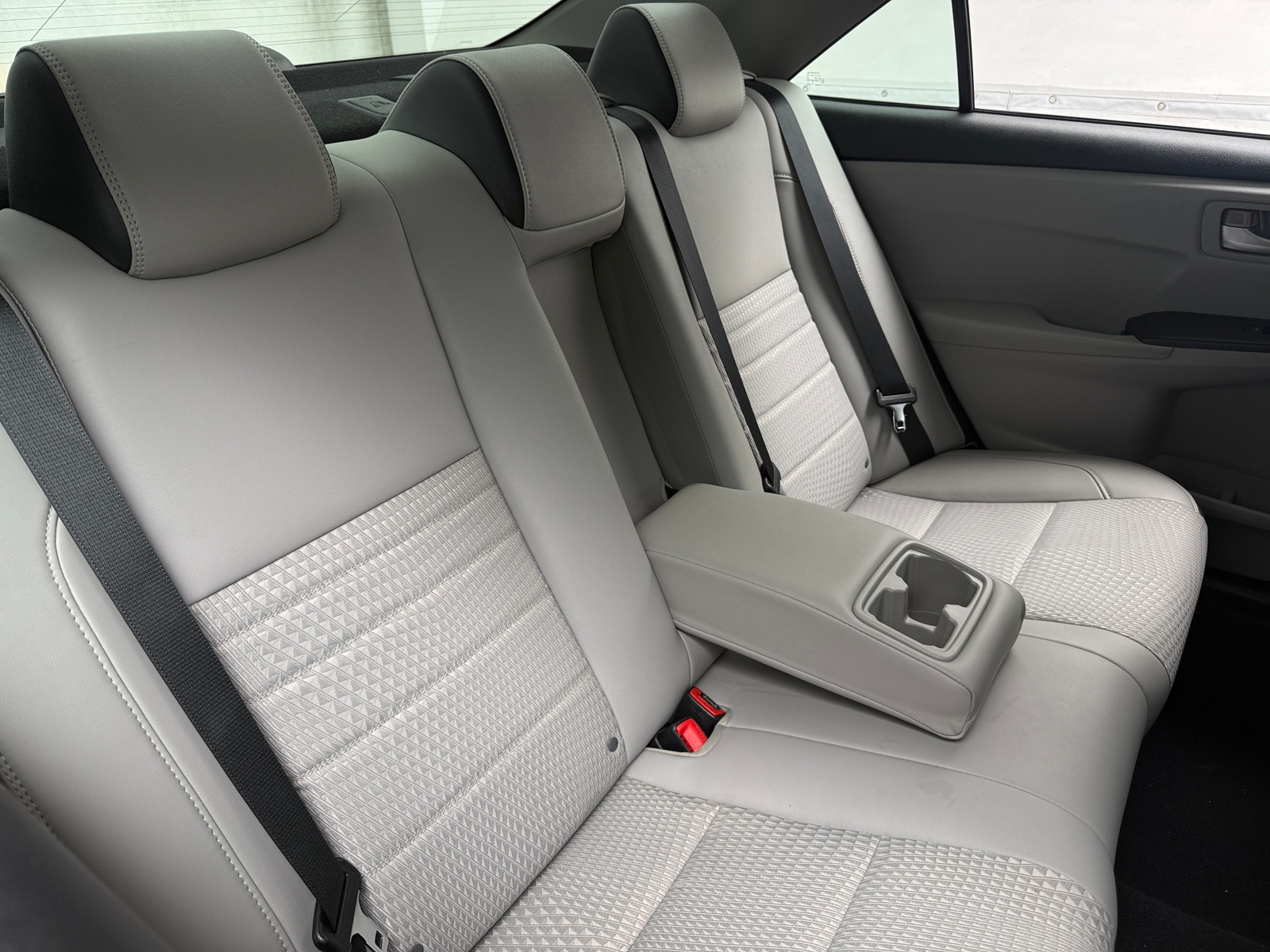 Thumbnail: 2015 Toyota Camry - 6