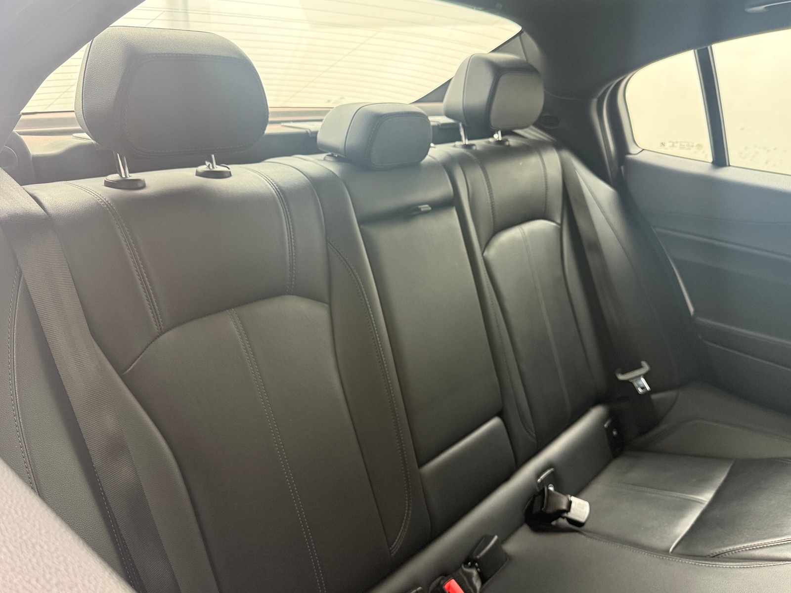 Thumbnail: 2022 Alfa Romeo Giulia - 5