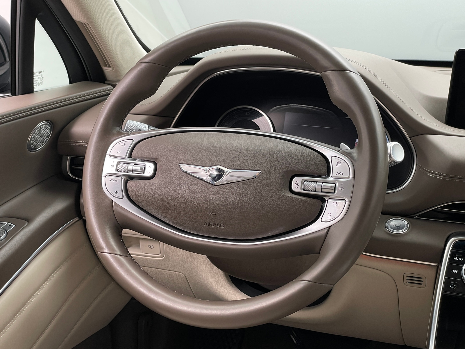 Thumbnail: 2023 Genesis GV80 - 4