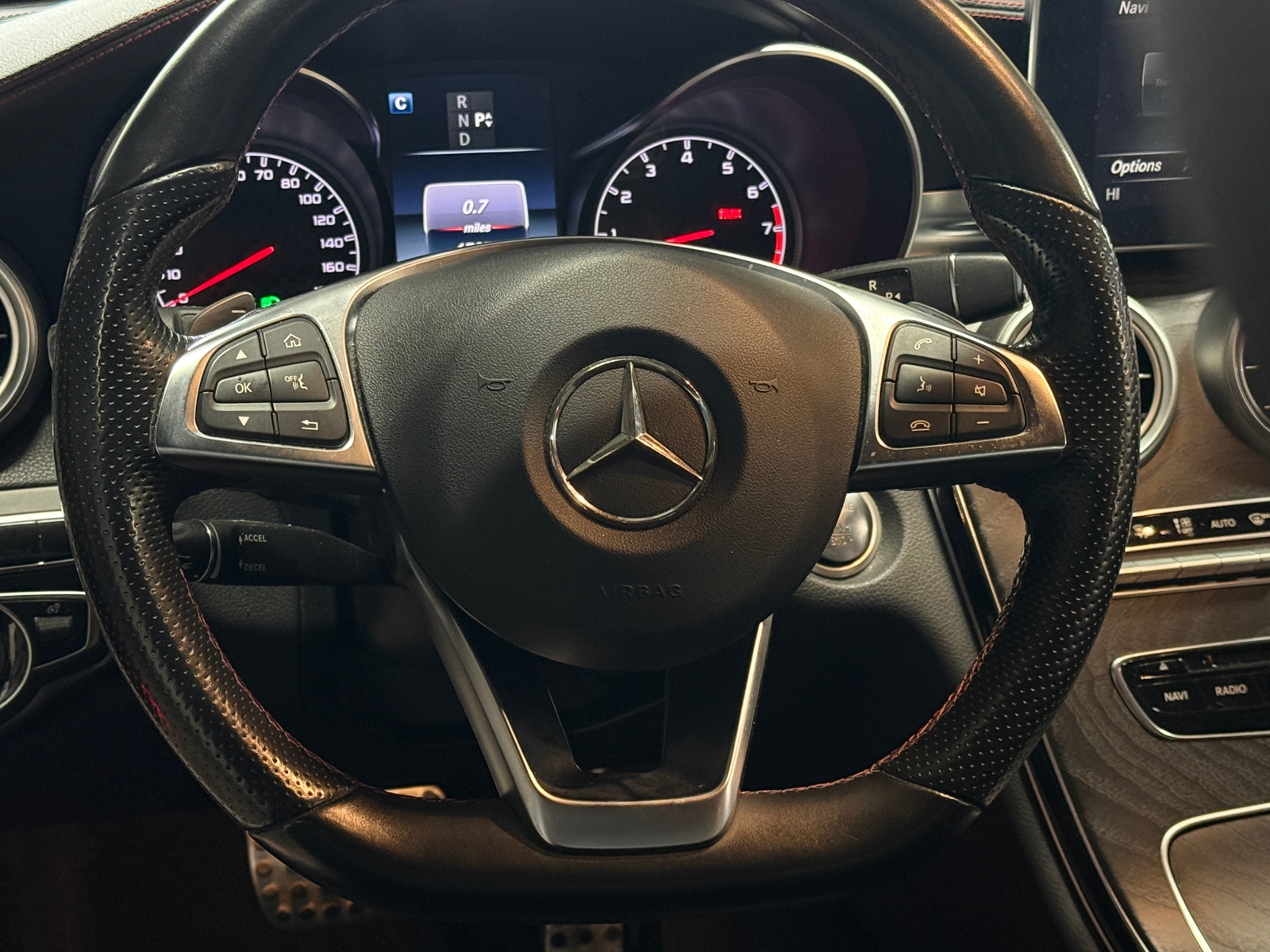 Thumbnail: 2016 Mercedes-Benz C-Class - 4