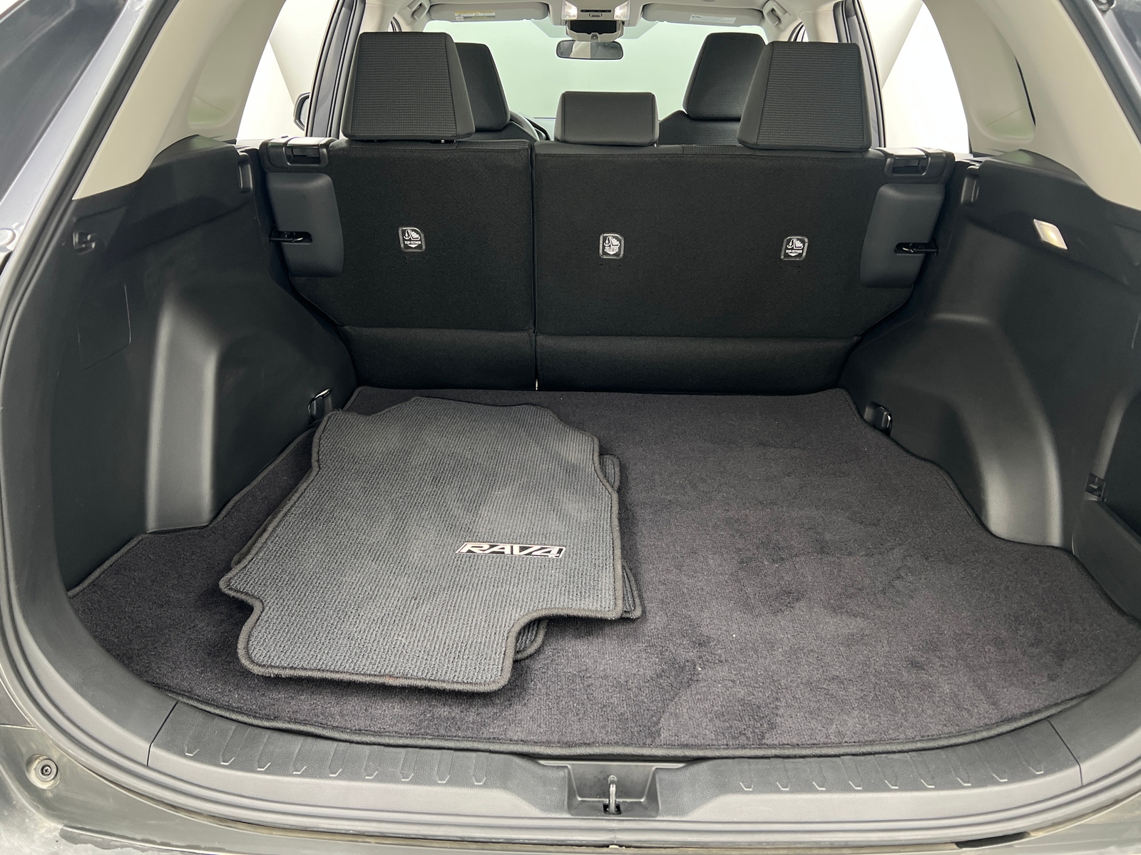 Thumbnail: 2025 Toyota RAV4 - 7