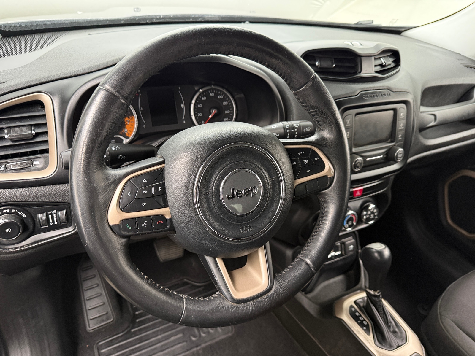 Thumbnail: 2016 Jeep Renegade - 5