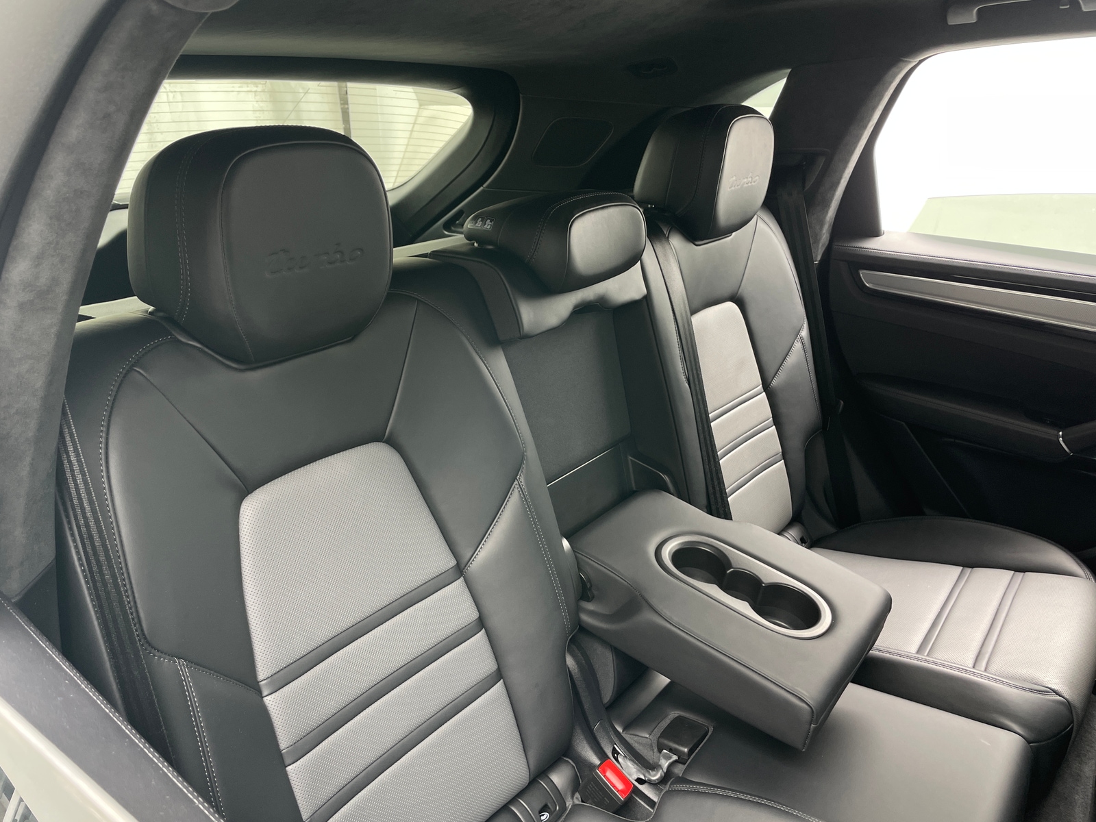 Thumbnail: 2021 Porsche Cayenne - 5