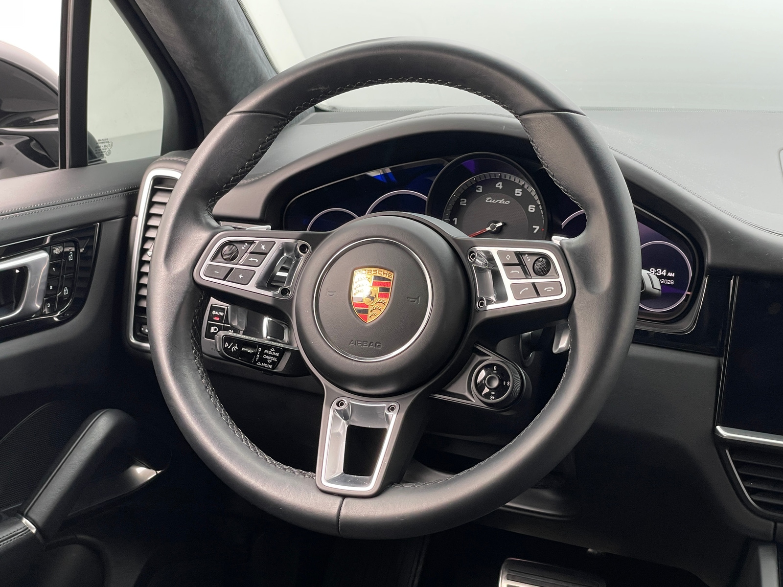 Thumbnail: 2021 Porsche Cayenne - 4