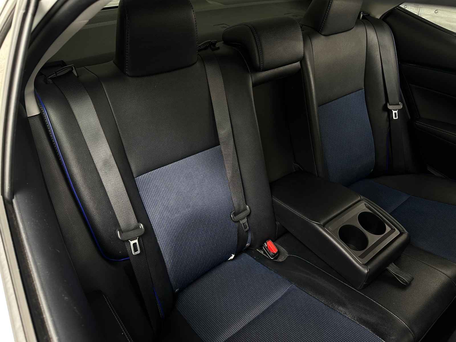 Thumbnail: 2018 Toyota Corolla - 6