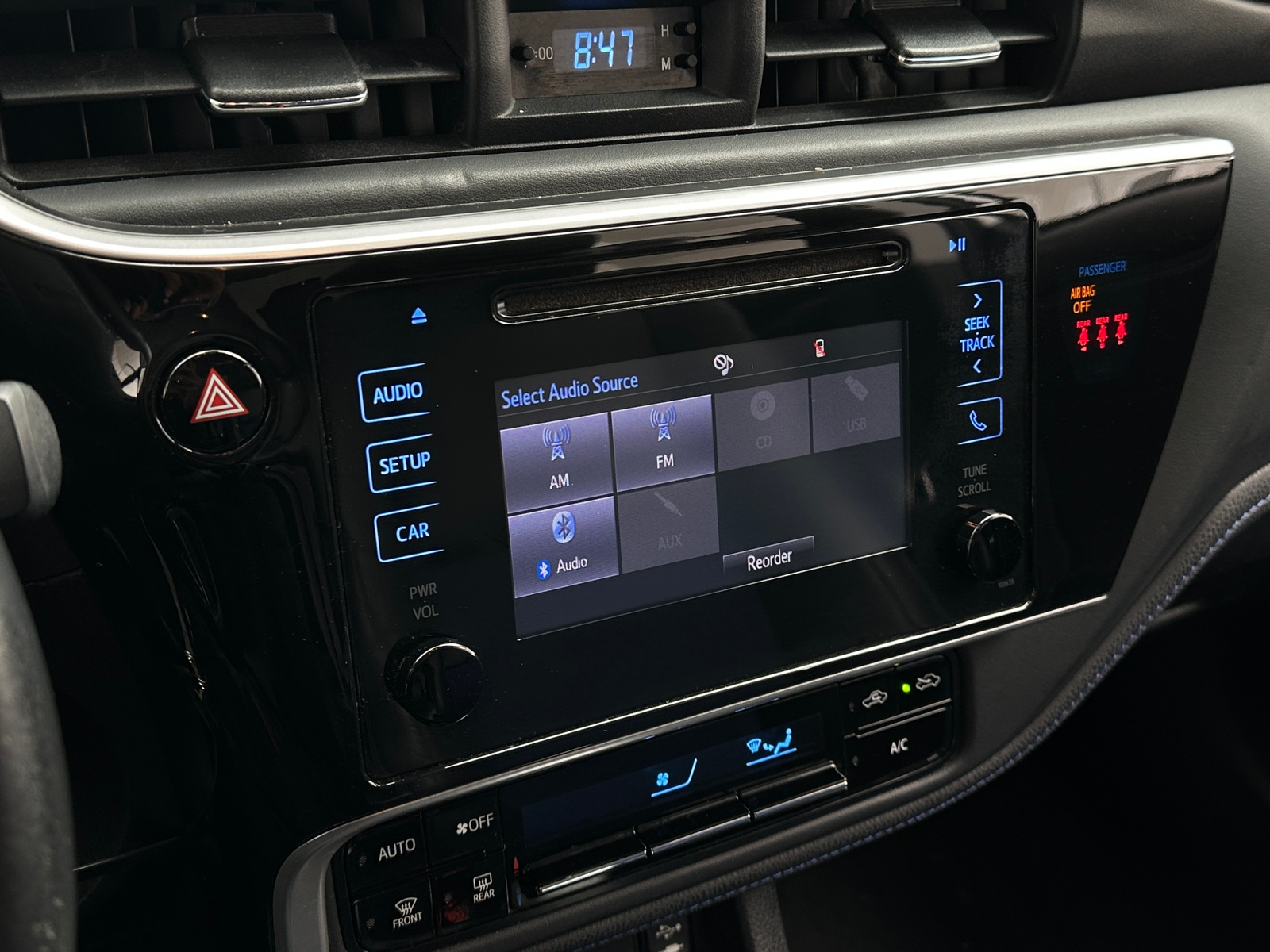 Thumbnail: 2018 Toyota Corolla - 4