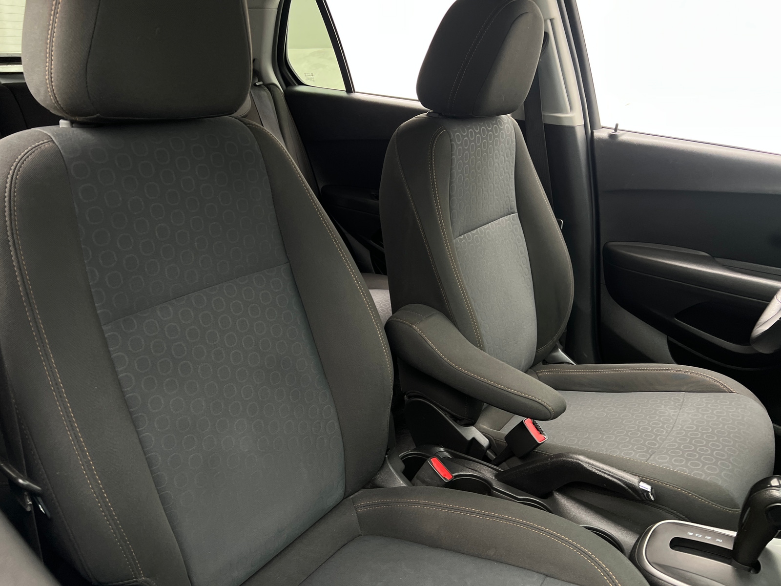 Thumbnail: 2020 Chevrolet Trax - 2