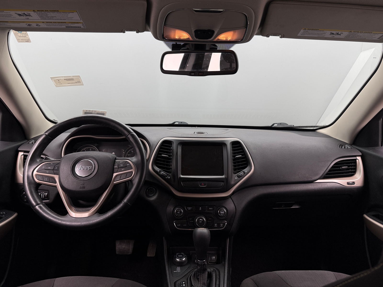 Thumbnail: 2017 Jeep Cherokee - 3