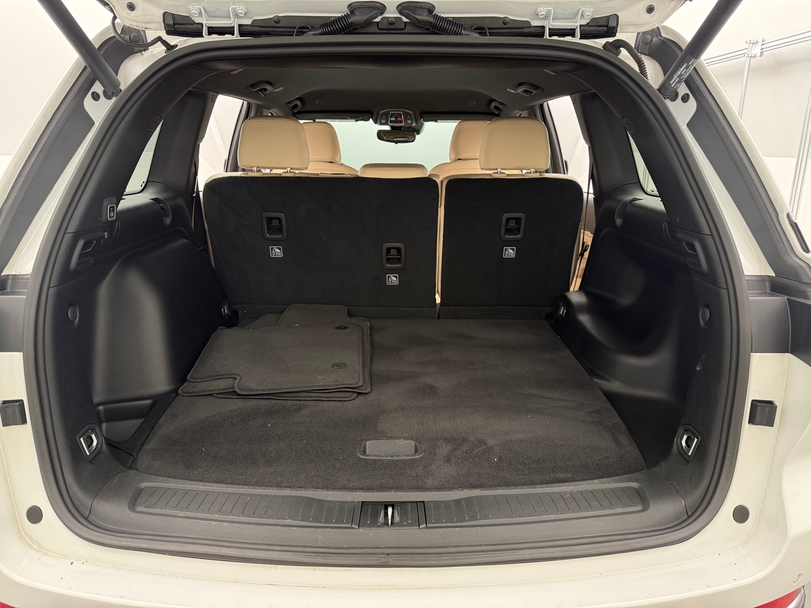 Thumbnail: 2023 Jeep Grand Cherokee - 6