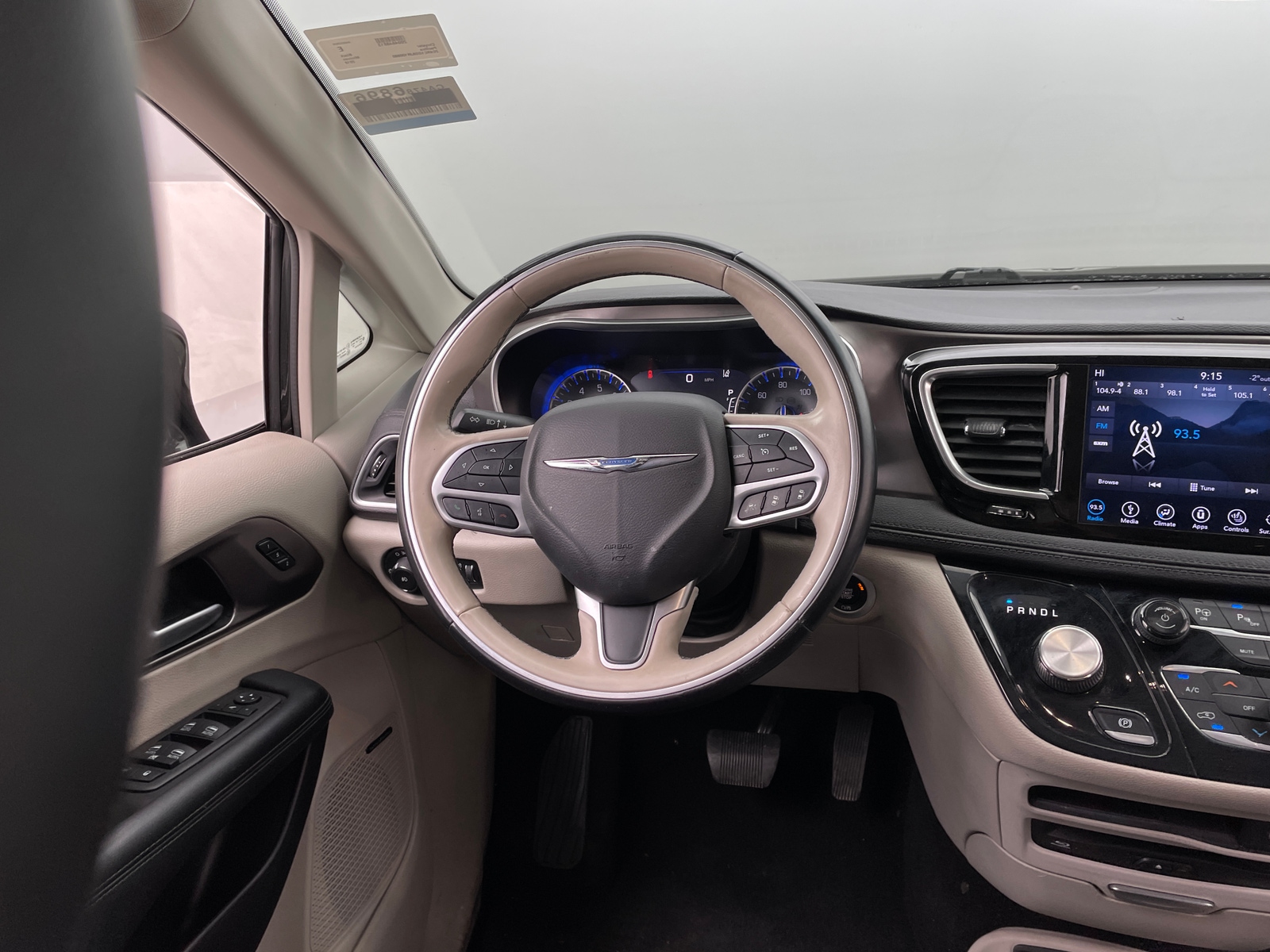 Thumbnail: 2018 Chrysler Pacifica - 4