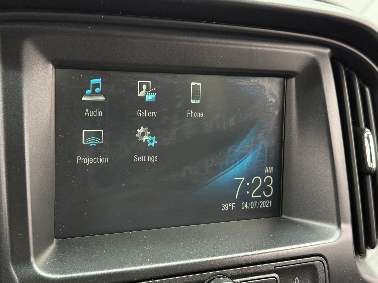 Thumbnail: 2018 Chevrolet Colorado - 4