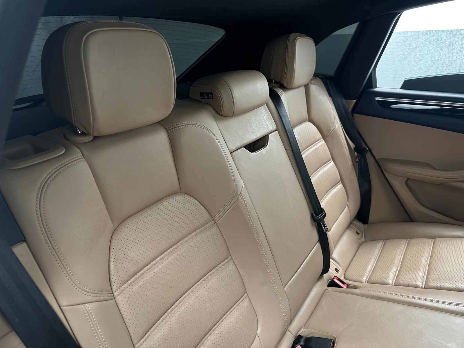 Thumbnail: 2021 Porsche Macan - 5