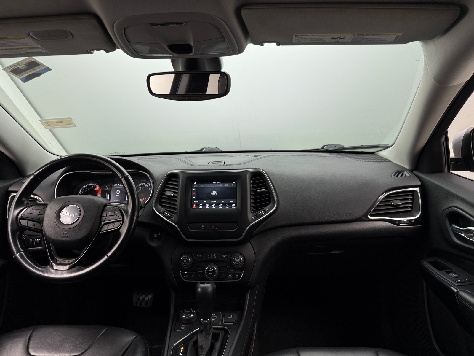 Thumbnail: 2020 Jeep Cherokee - 3