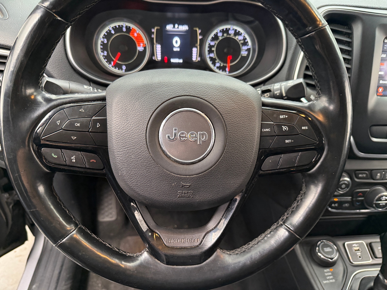 Thumbnail: 2020 Jeep Cherokee - 5