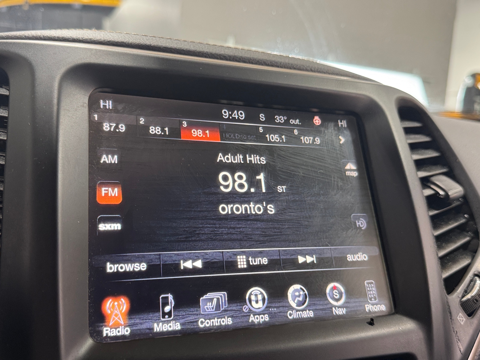 Thumbnail: 2017 Jeep Cherokee - 3