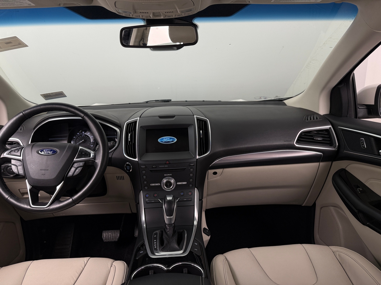 Thumbnail: 2017 Ford Edge - 2