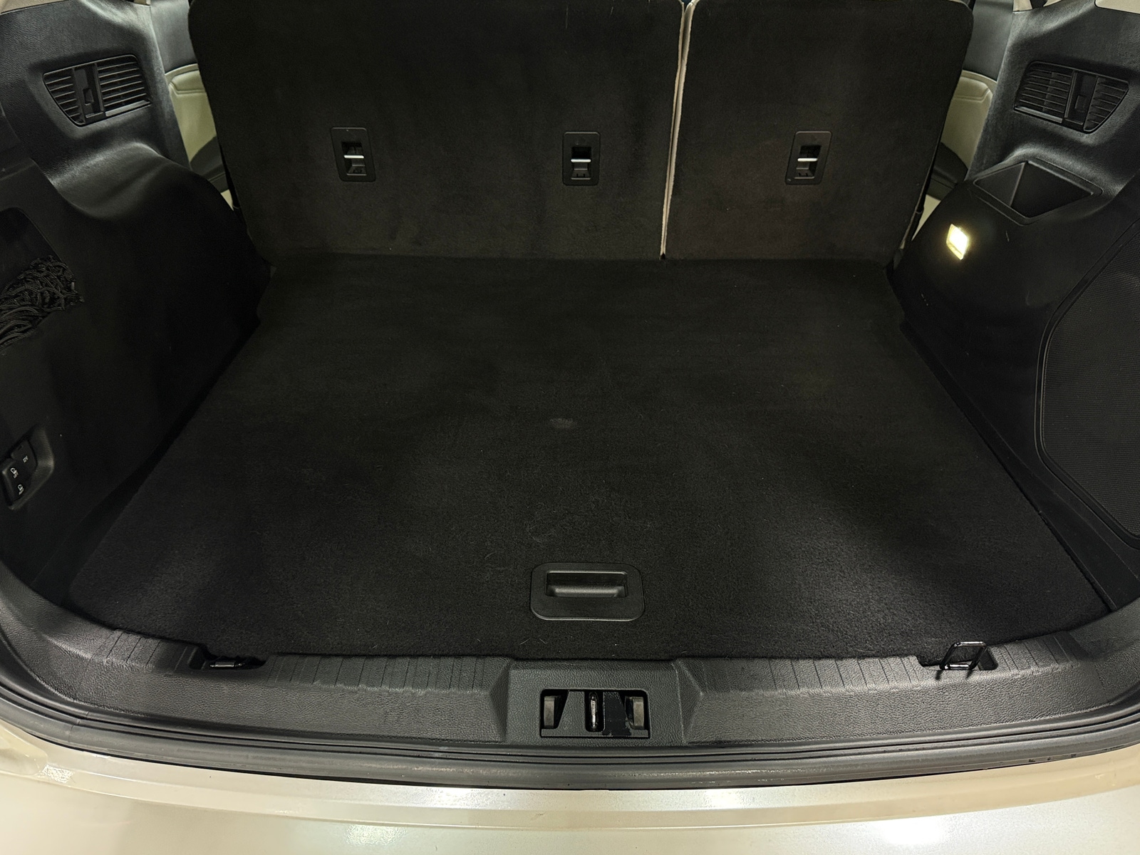 Thumbnail: 2017 Ford Edge - 6