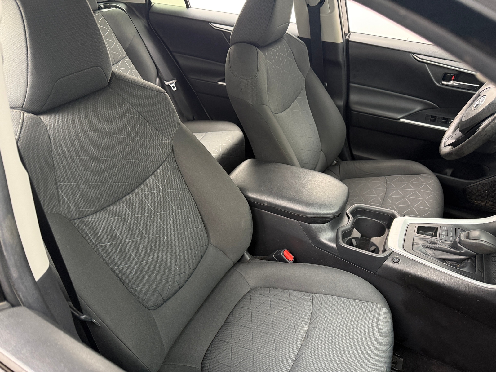 Thumbnail: 2020 Toyota RAV4 - 2