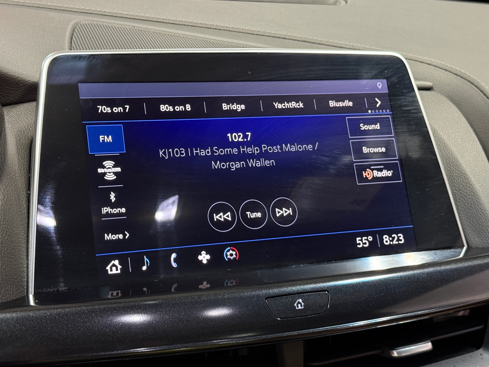 Thumbnail: 2022 Cadillac CT5 - 3