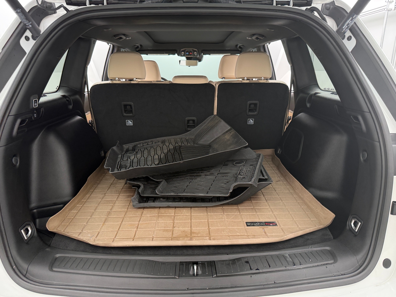 Thumbnail: 2025 Jeep Grand Cherokee - 6