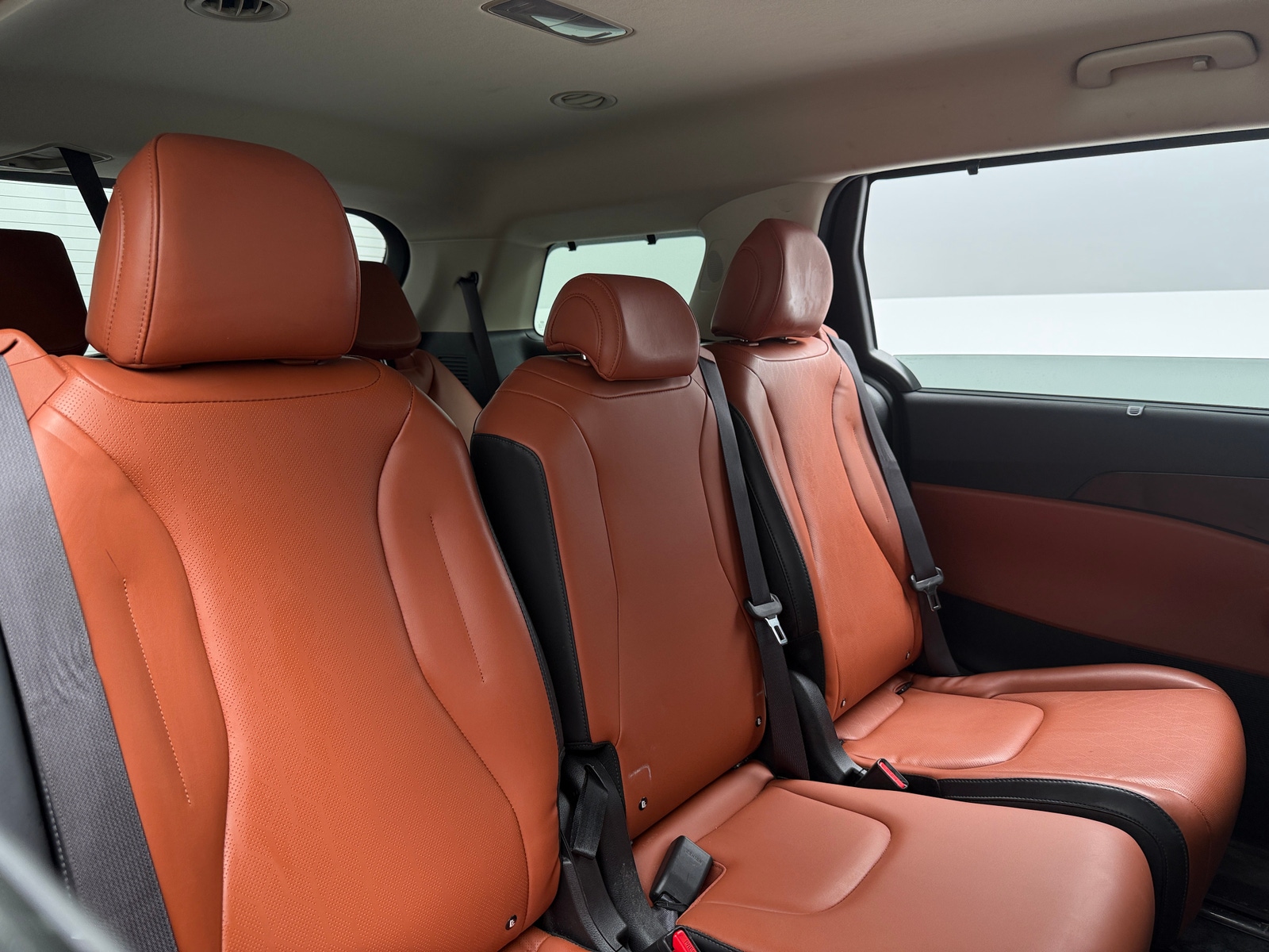 Thumbnail: 2022 Kia Carnival - 5