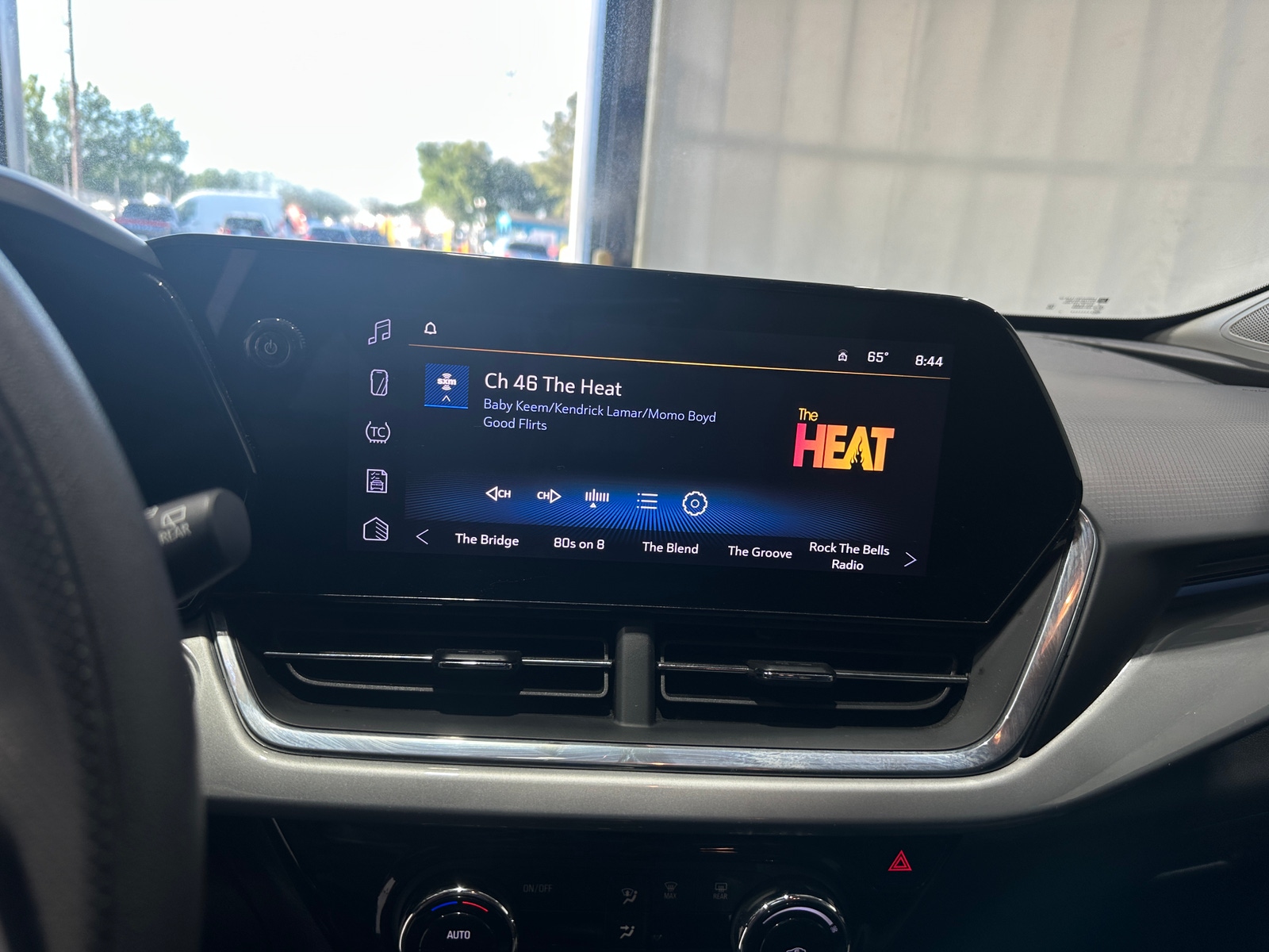 Thumbnail: 2025 Chevrolet Trax - 4