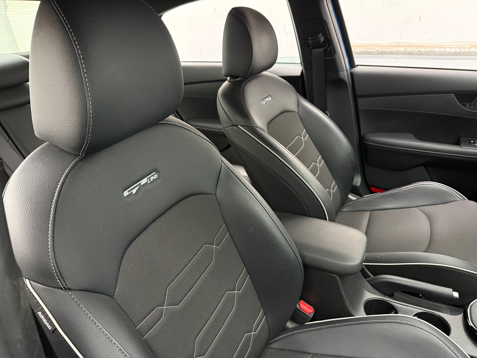 Thumbnail: 2023 Kia Forte - 2